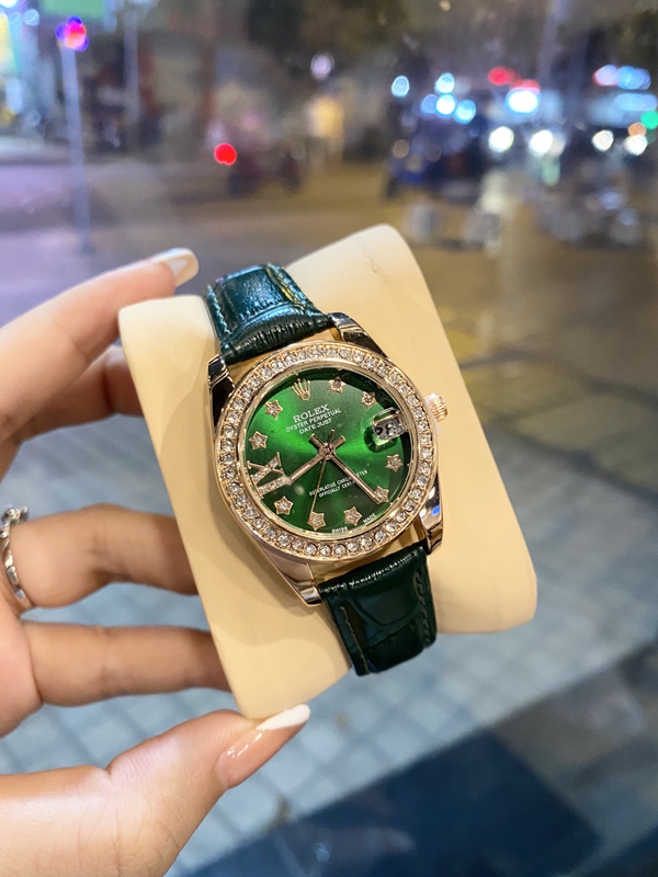 ブランド時計側面デザイン